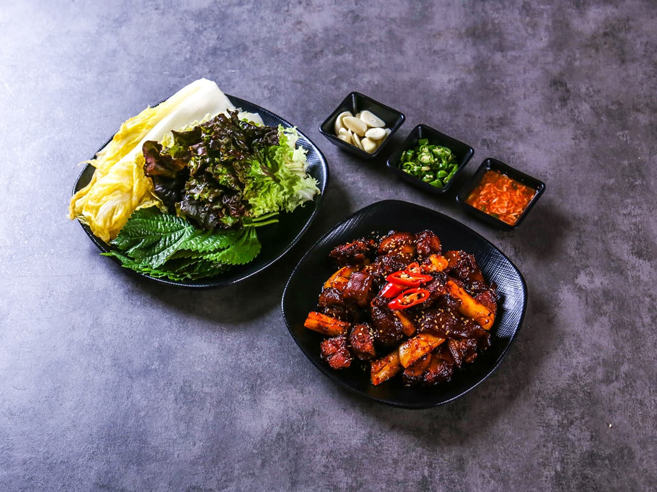 불족발